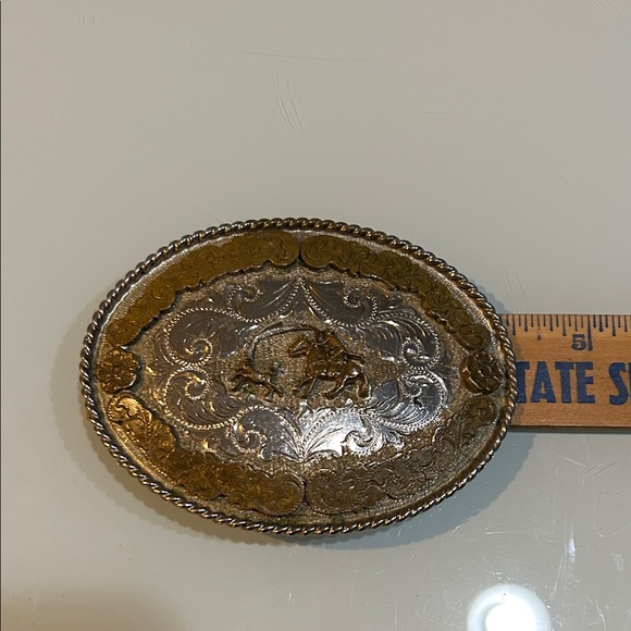 Large ! Vintage Western Rodeo cowboy Oval Metal Belt Buckle - Picture 3 of 5